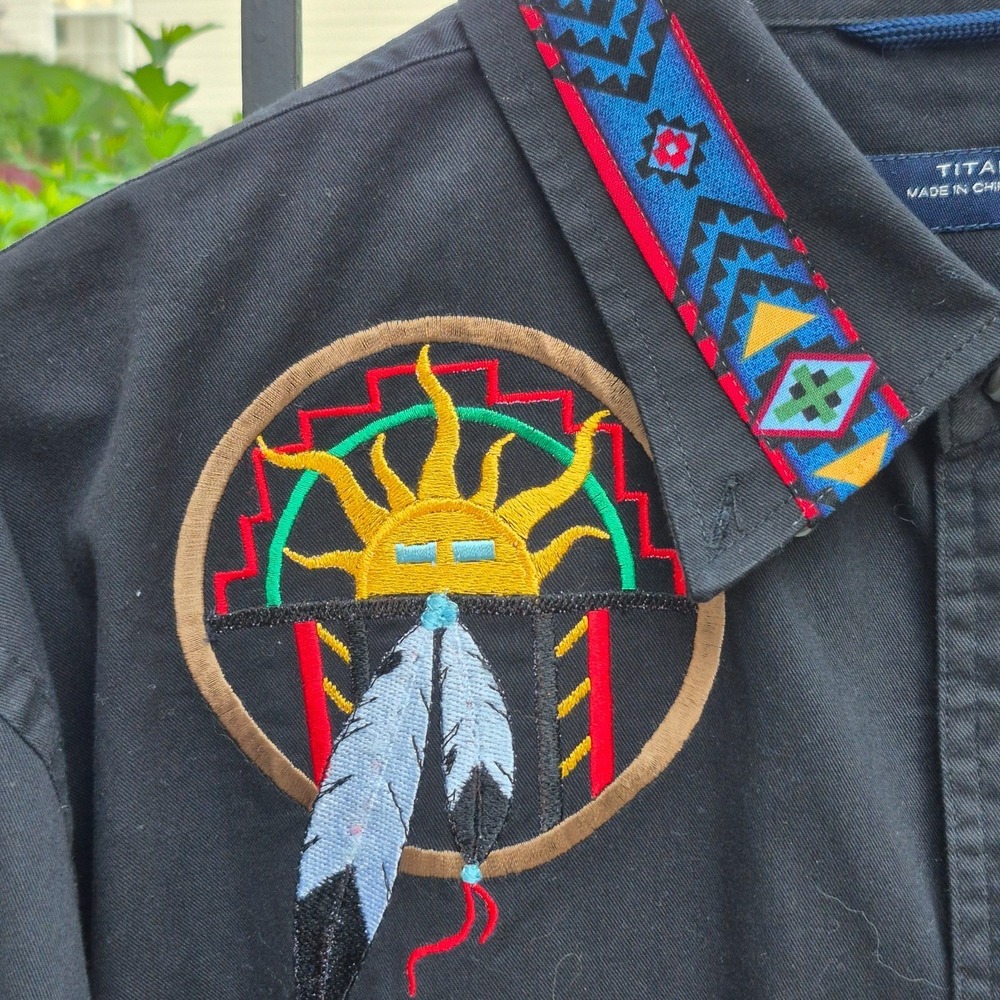 Aztec Embroidered Wolf Shirt Western Native American Mens Sz L - Picture 4 of 12